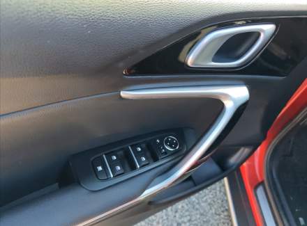 Kia - XCeed