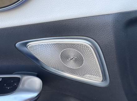 Mercedes-Benz - C-class