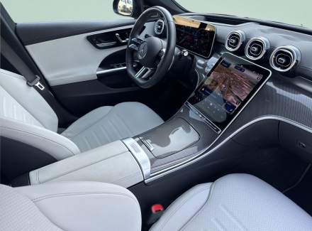 Mercedes-Benz - C-class