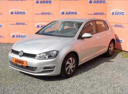 Volkswagen - Golf