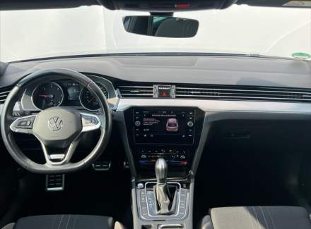 Volkswagen - Passat