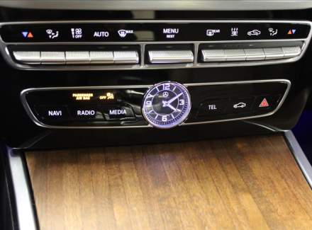 Mercedes-Benz - G-class