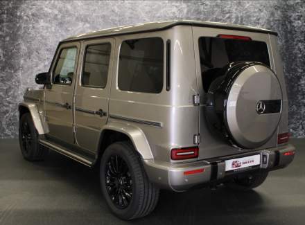 Mercedes-Benz - G-class