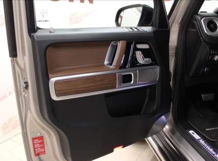 Mercedes-Benz - G-class