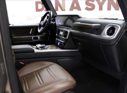 Mercedes-Benz - G-class