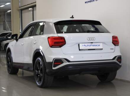 Audi - Q2