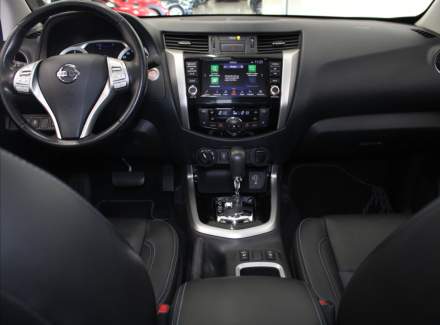 Nissan - Navara