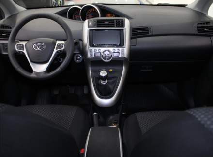 Toyota - Verso