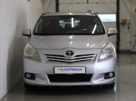 Toyota - Verso