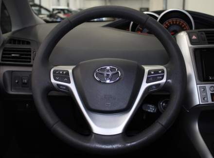 Toyota - Verso