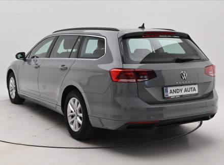 Volkswagen - Passat