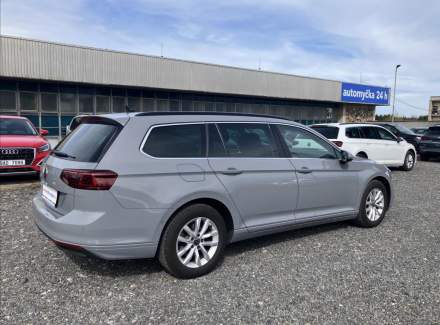 Volkswagen - Passat