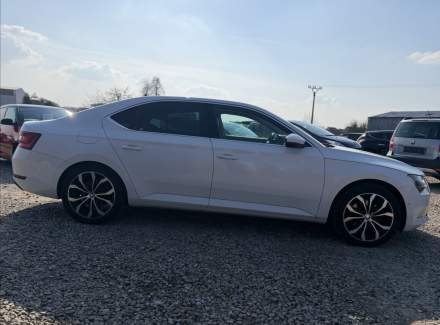 Škoda - Superb