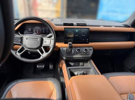 Land Rover - Defender