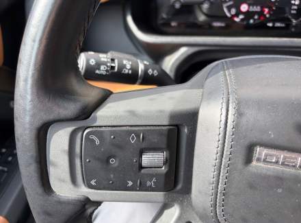 Land Rover - Defender