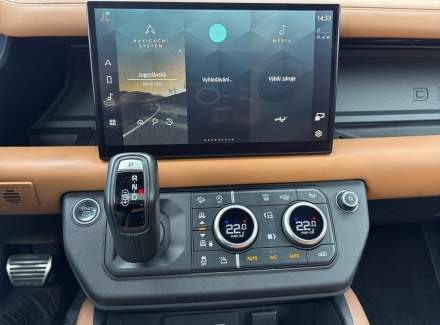 Land Rover - Defender