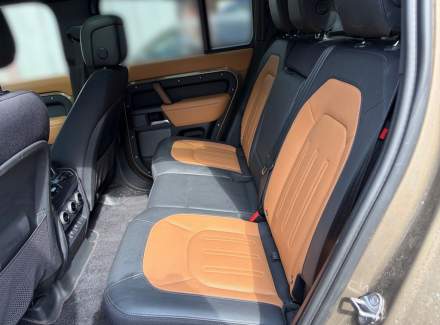 Land Rover - Defender