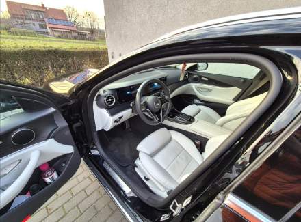 Mercedes-Benz - E-class