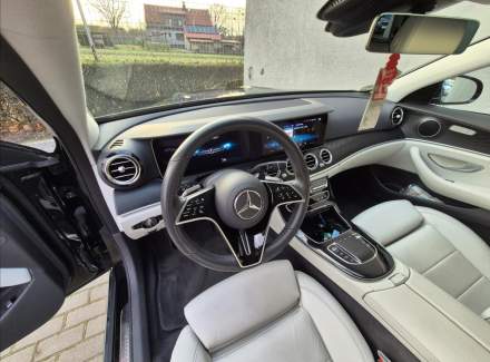 Mercedes-Benz - E-class