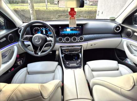 Mercedes-Benz - E-class