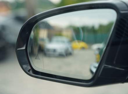 Mercedes-Benz - S-class