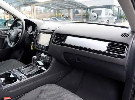 Volkswagen - Touareg