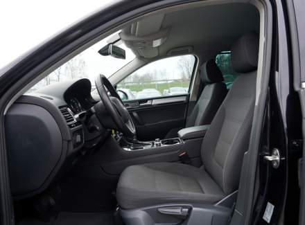 Volkswagen - Touareg