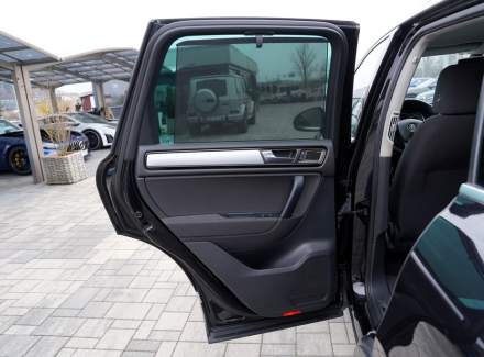 Volkswagen - Touareg