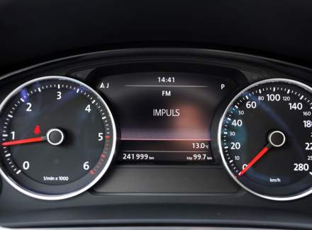 Volkswagen - Touareg