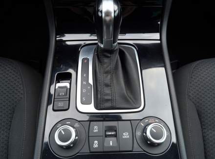 Volkswagen - Touareg