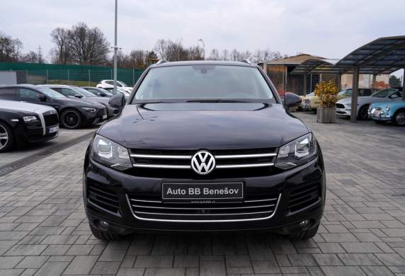 Volkswagen - Touareg