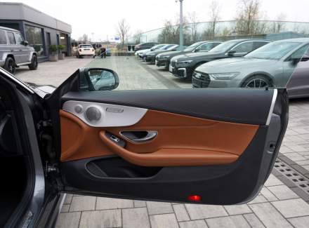 Mercedes-Benz - C-class