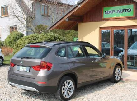 BMW - X1
