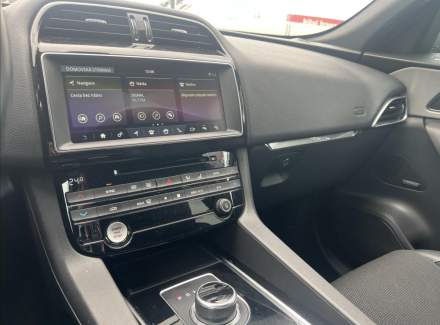 Jaguar - F-Pace