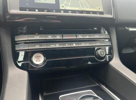 Jaguar - F-Pace