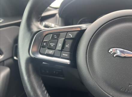 Jaguar - F-Pace