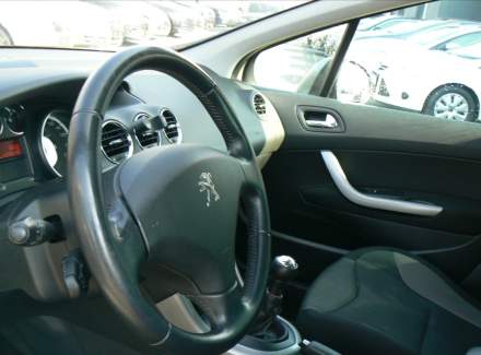 Peugeot - 308