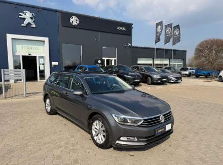 Volkswagen - Passat