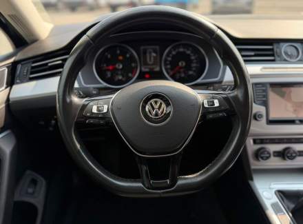 Volkswagen - Passat