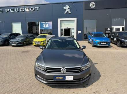 Volkswagen - Passat