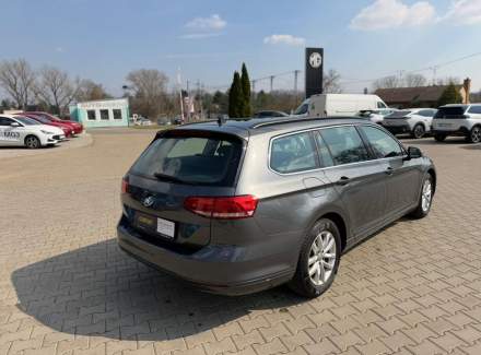 Volkswagen - Passat