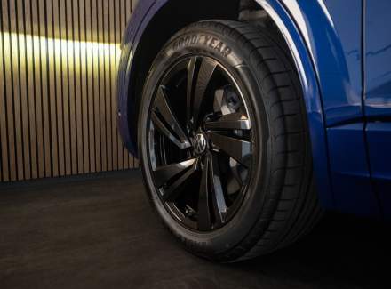 Volkswagen - Touareg