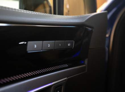 Volkswagen - Touareg