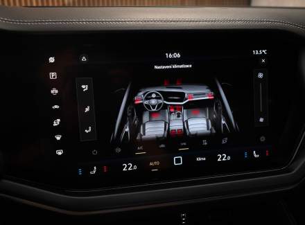 Volkswagen - Touareg