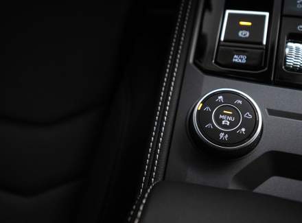 Volkswagen - Touareg