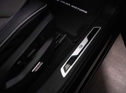 Volkswagen - Touareg