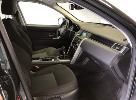 Land Rover - Discovery Sport