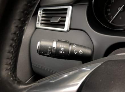 Land Rover - Discovery Sport