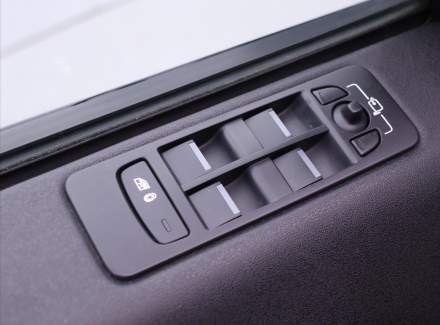 Land Rover - Discovery