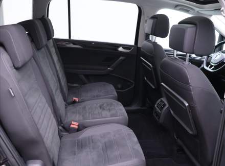 Volkswagen - Touran